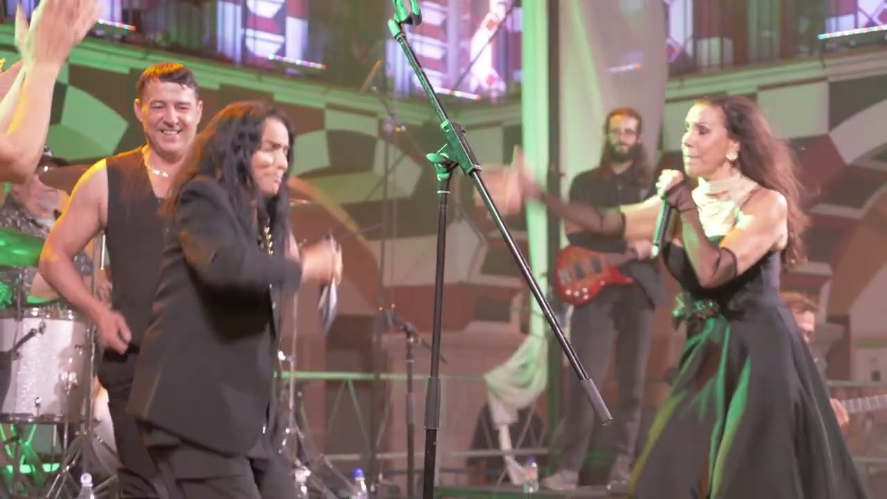 Resumen concierto Azúcar Moreno en la Plaza Alta de Badajoz día 18 de octubre de 2024