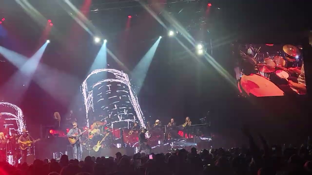 Eric Church - Drink a little Drink