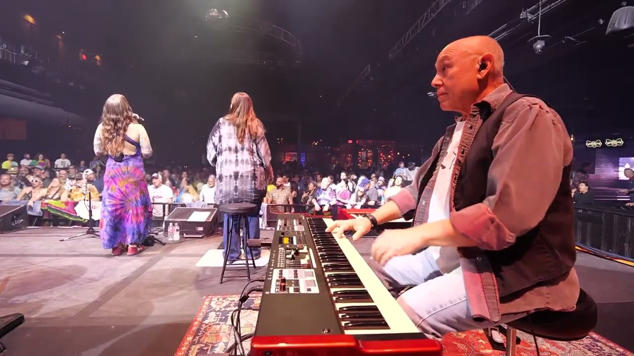 Jerry's Middle Finger - They Love Each Other (Live from Brooklyn Bowl Las Vegas)