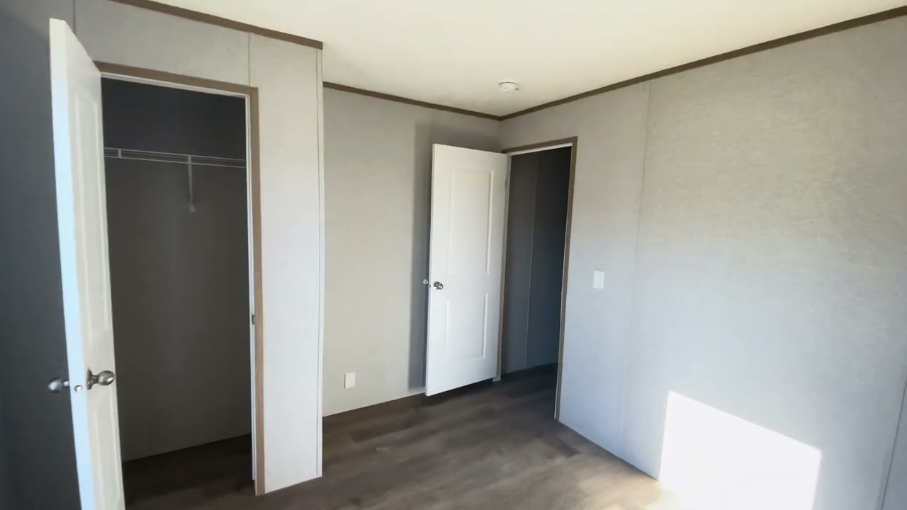 Would You Live Here? 🤔 3 Bed 2 Bath Manufactured Home Champion Prime -Yurezz Homes Statesboro