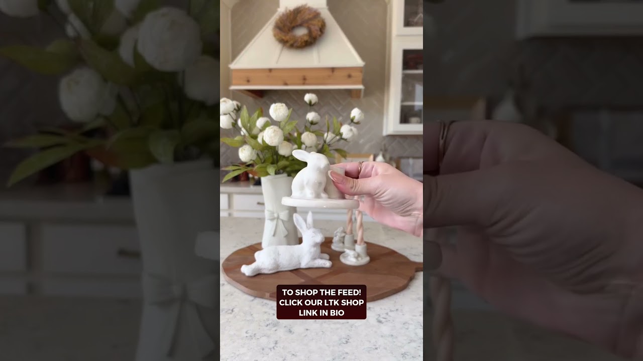 Modern & Cozy Simple Neutral Easter Centerpiece Inspiration!
