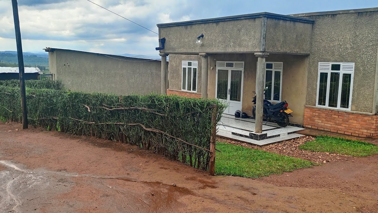 inzu nziza igurishwa macye. ayamahirwe ntagucike 📞0785262843