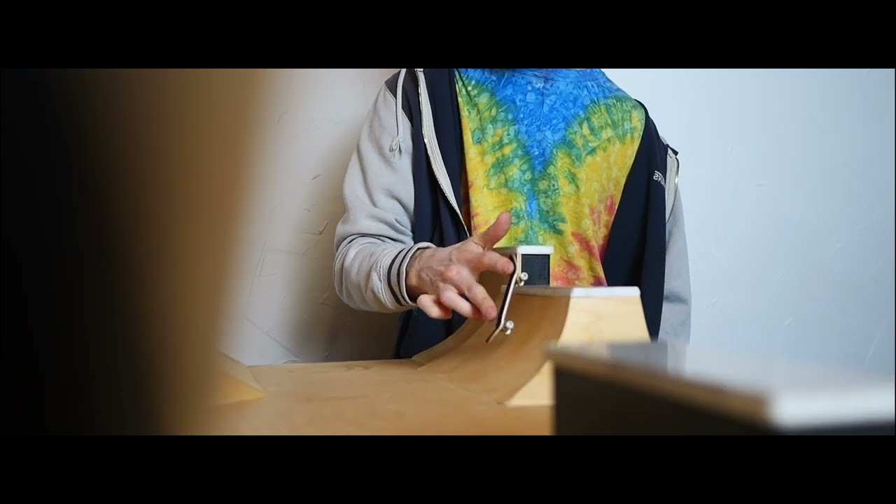 Fingerboarding on the Ark Park