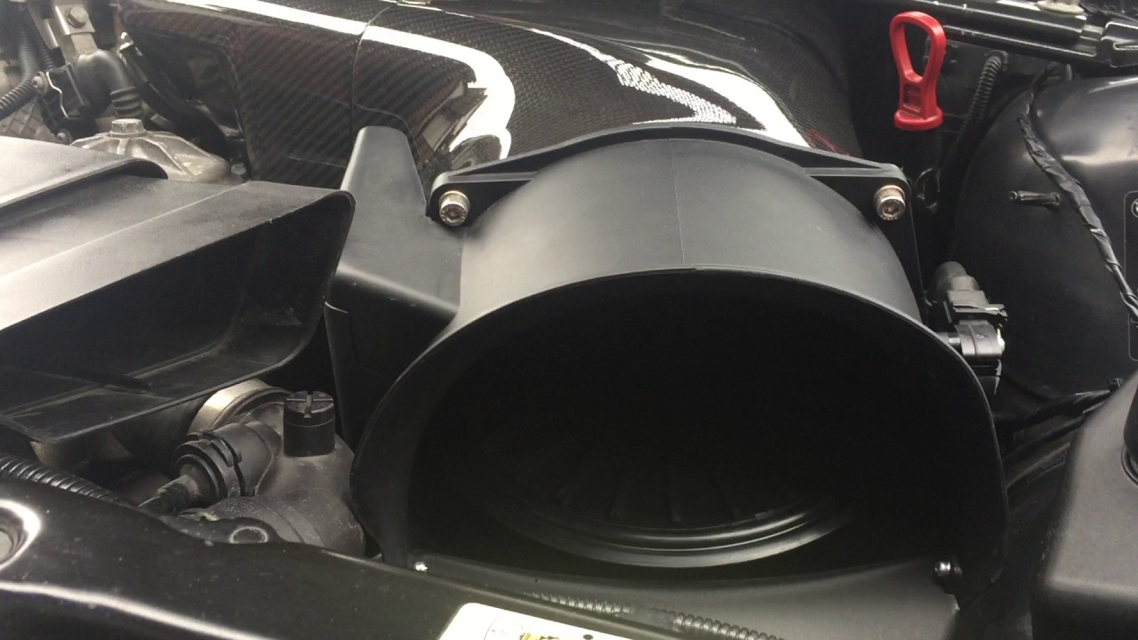 E46 M3 Carbon Airbox conversion with OEM CSL snorkel and flap