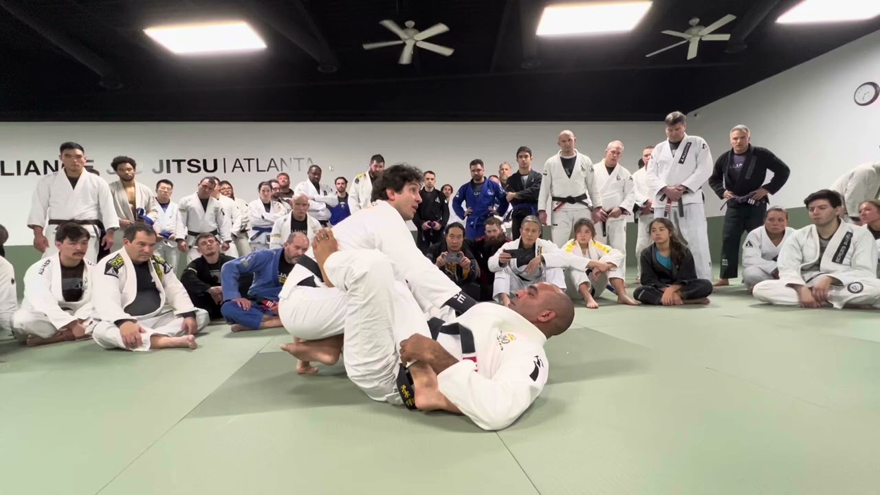 Lucas Lepri in-depth Pass 1 leg X, Pass Shin-to-shin, Armbar/Belly down Armbar Setup