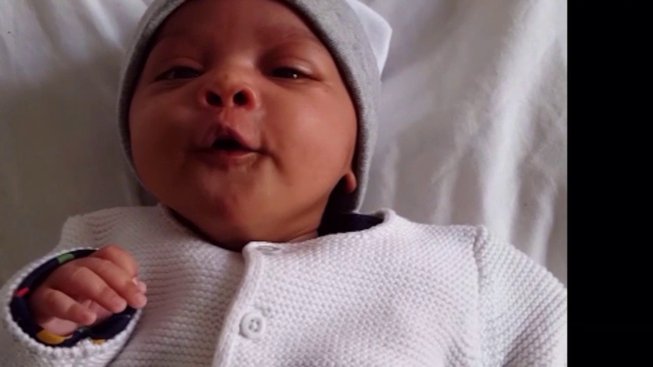 6 WEEK old baby says hello to her mamma