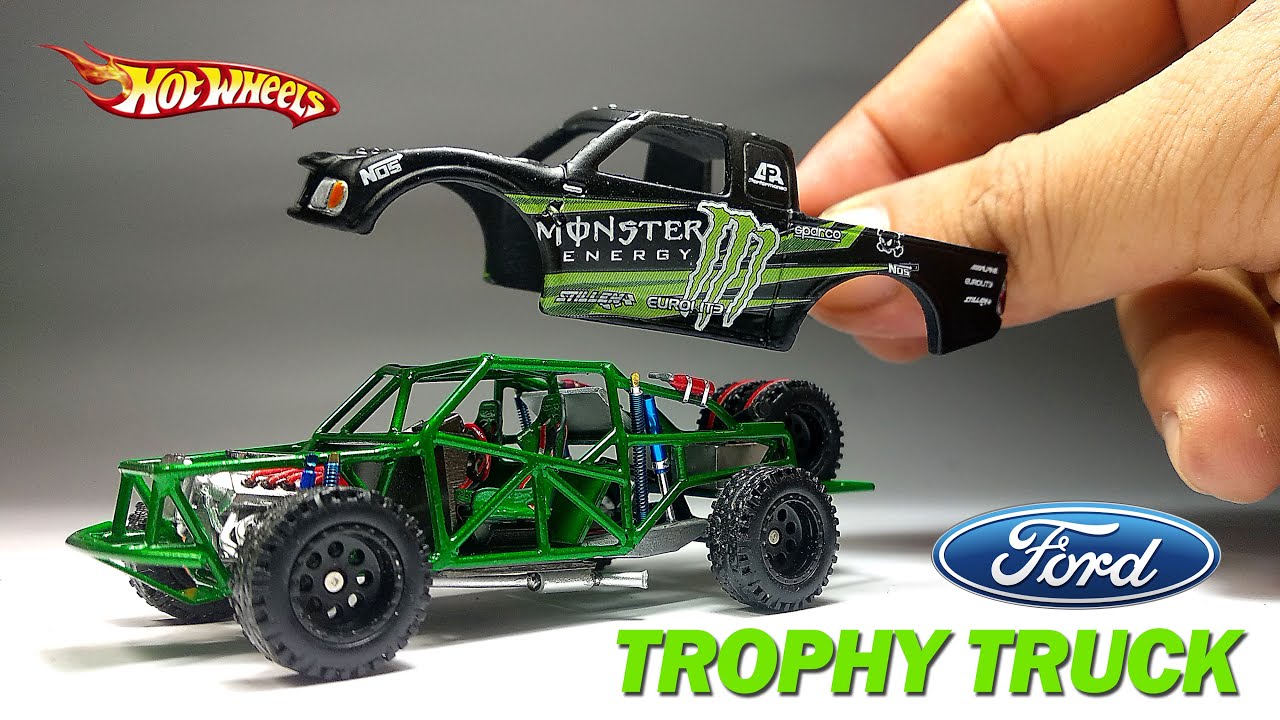 FULLY HAND MADE ROLL CAGE FORD TROPHY TRUCK - HOT WHEELS CUSTOM