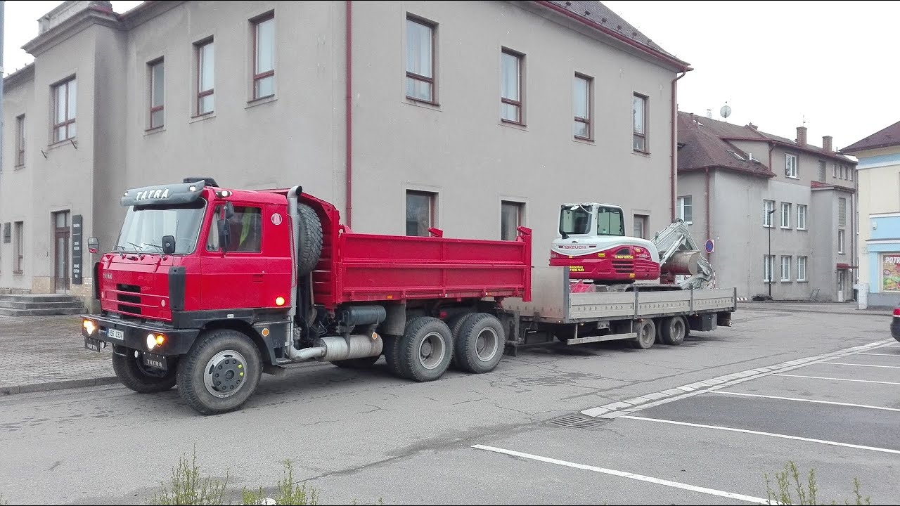 Driving Tatra 815 V10 - Excavator transport - Engine sound - cab view - oldschool truck