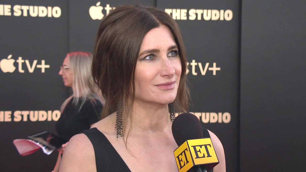 Kathryn Hahn REACTS to Elizabeth Olsen's MCU Break Comments (Exclusive)