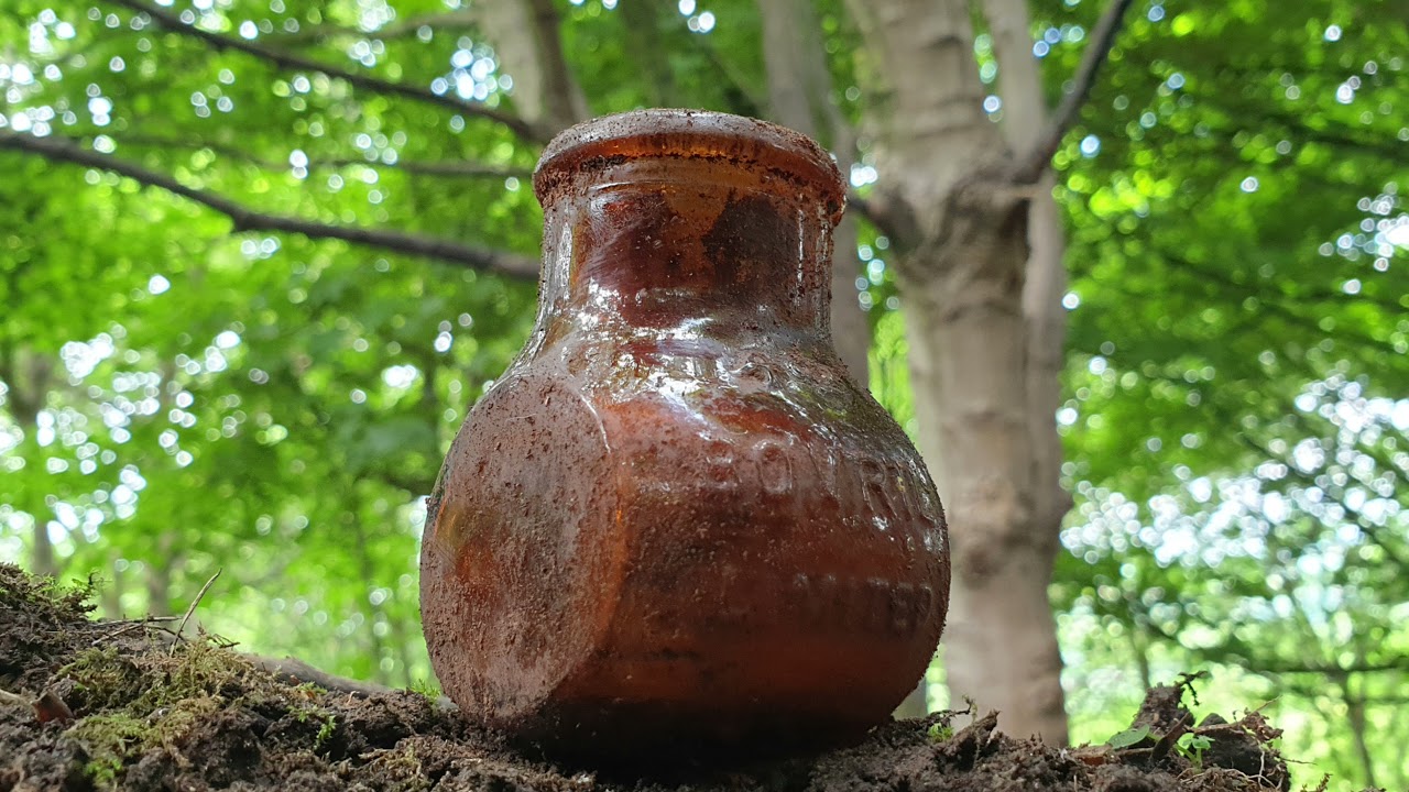 #Bottle digging with wolf spirit outdoors #victorian bottle. inkwells & other interesting items