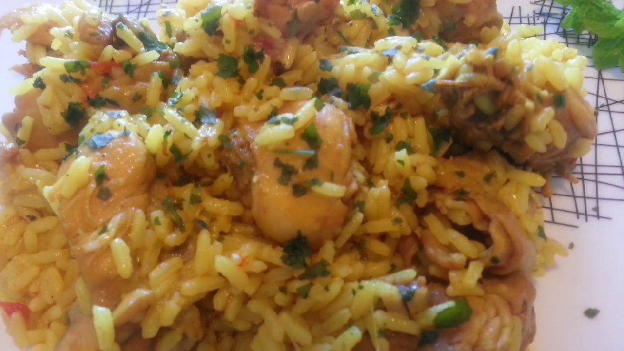 Arroz de frango com açafrão