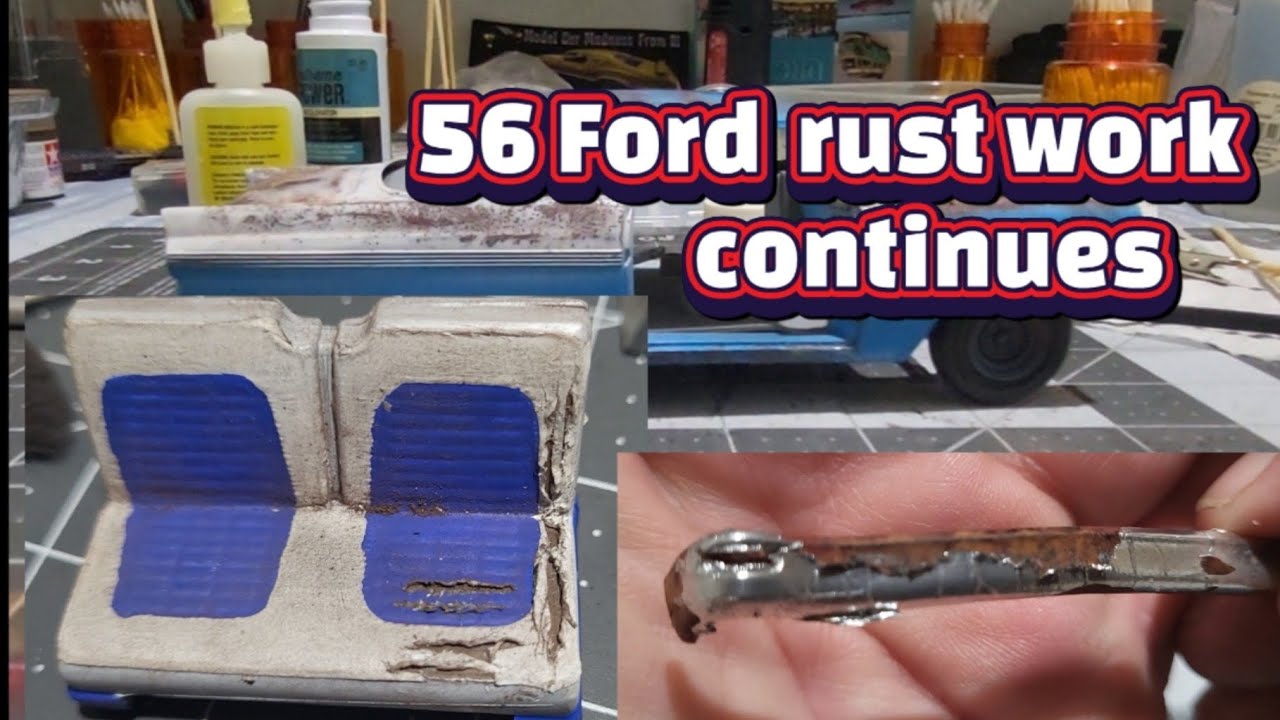 На автомобиле Ford Crown Victoria 1956 года выпуска продолжаются следы воздействия погодных условий.