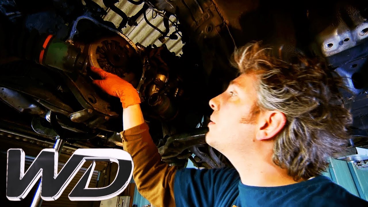 How To Replace The Clutch On A Subaru | Wheeler Dealers