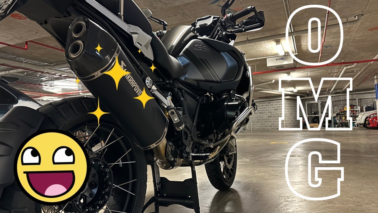 Installing a Black Carbon Titanium Akrapovič Exhaust