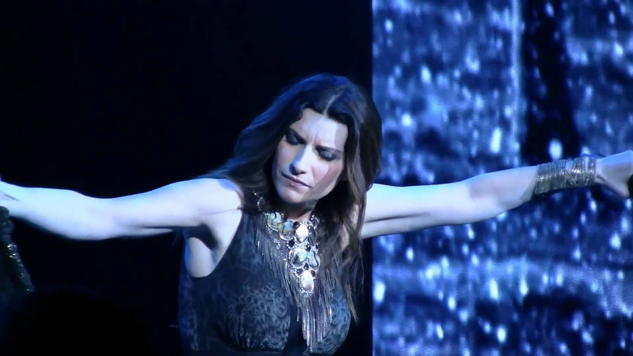 COMO SI NOS HUBIÉRAMOS AMADO - Laura Pausini (21/04/2012 Palau Sant Jordi Barcelona) [HD]