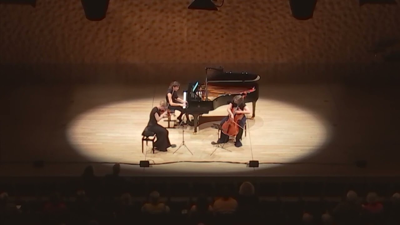 Boulanger Trio | Thomas Larcher | Kraken | IV. flie&szlig;end