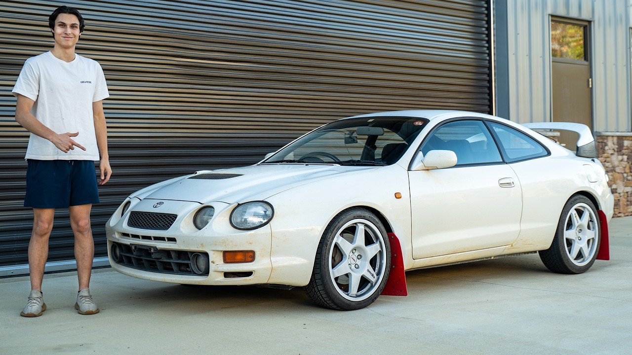 Я сделал свою Celica GT-Four похожей на раллийный автомобиль.