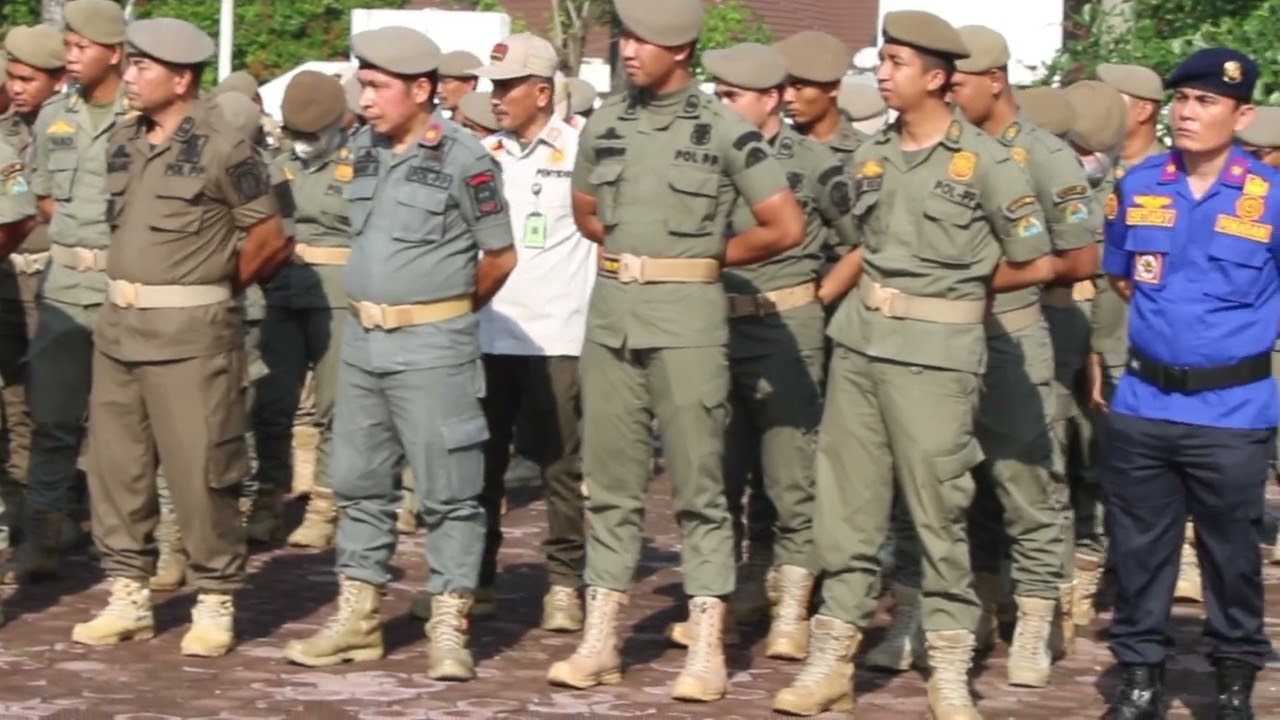 Rutinitas apel pagi di Mako Satpol PP Provinsi Sumatera Utara, dipimpin oleh Kasatpol PP Provsu 10/4