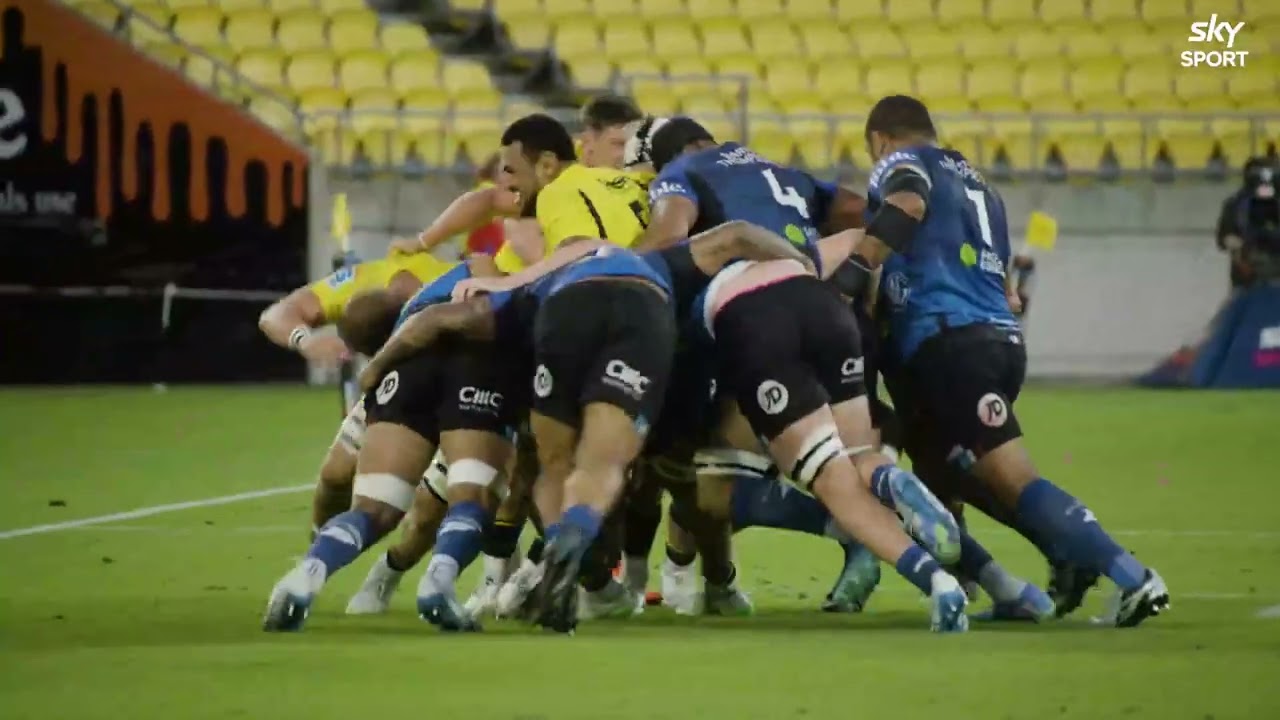 Mic'D Up - Cam Roigard | Super Rugby Pacific
