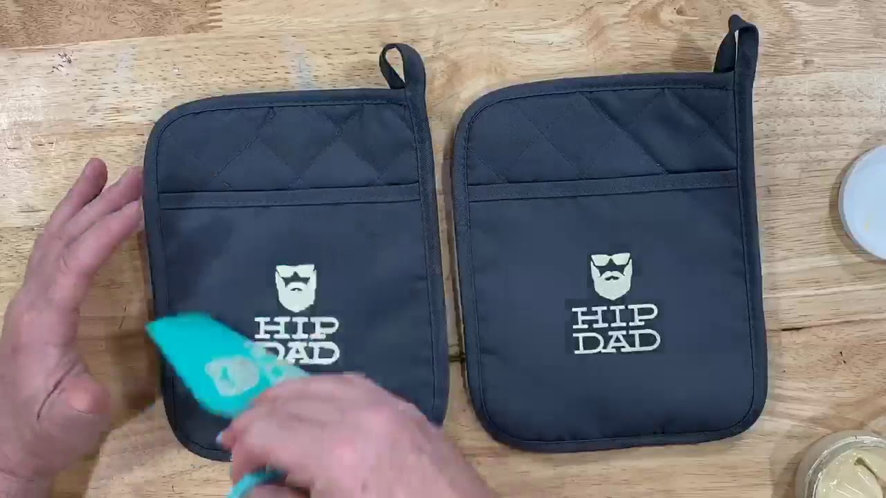 Chalk Couture BBQ Pot Holders- How To Use Chalkology Ink