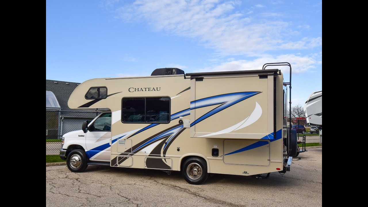 Why to chose a small class C RV for your family - Thor Motor Coach - Chateau 22B