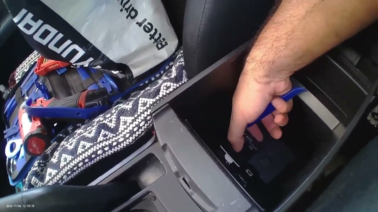 Mazda 3 2012 года — не работает вход AUX и как это исправить