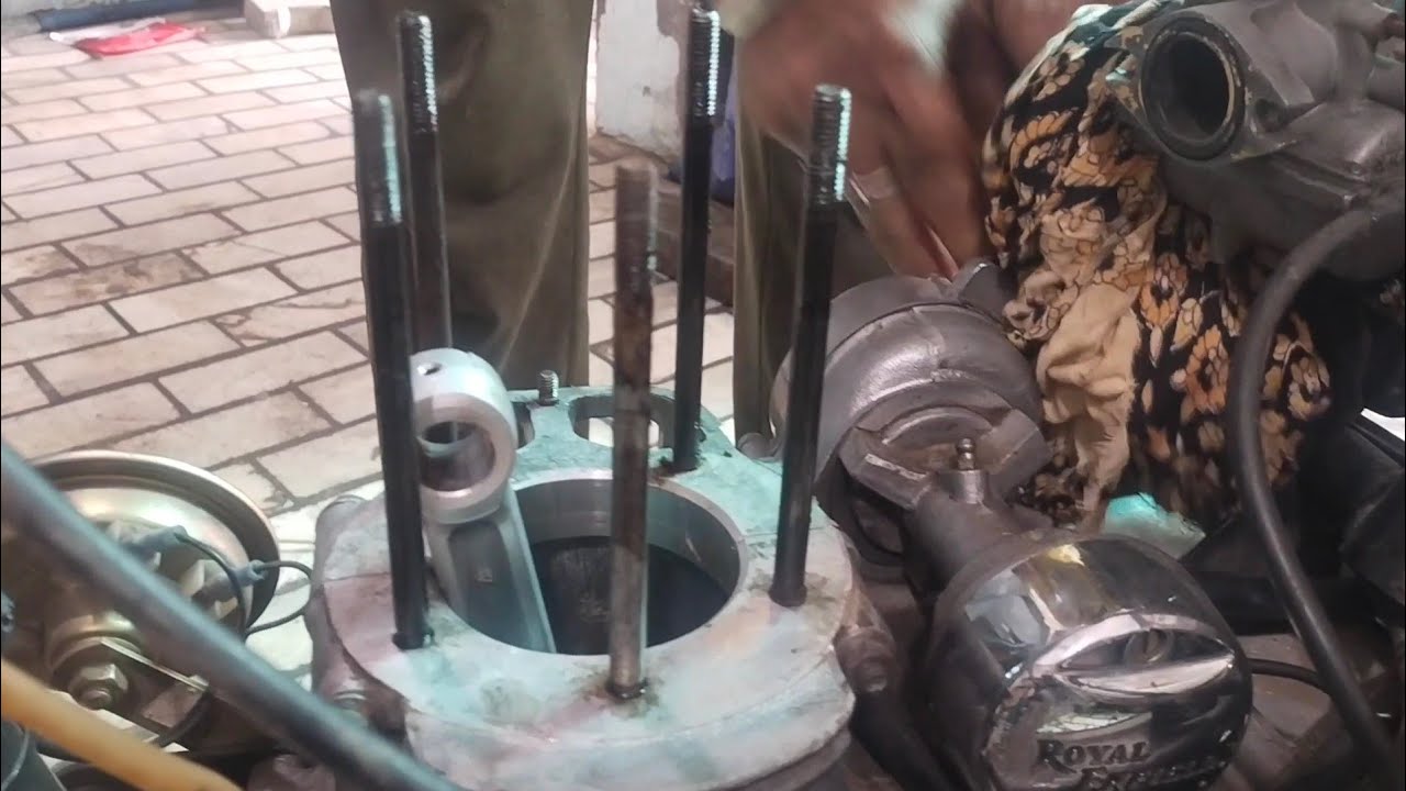 Old Bullet Half Engine Fitting 2008 Model Bullet #royalenfield