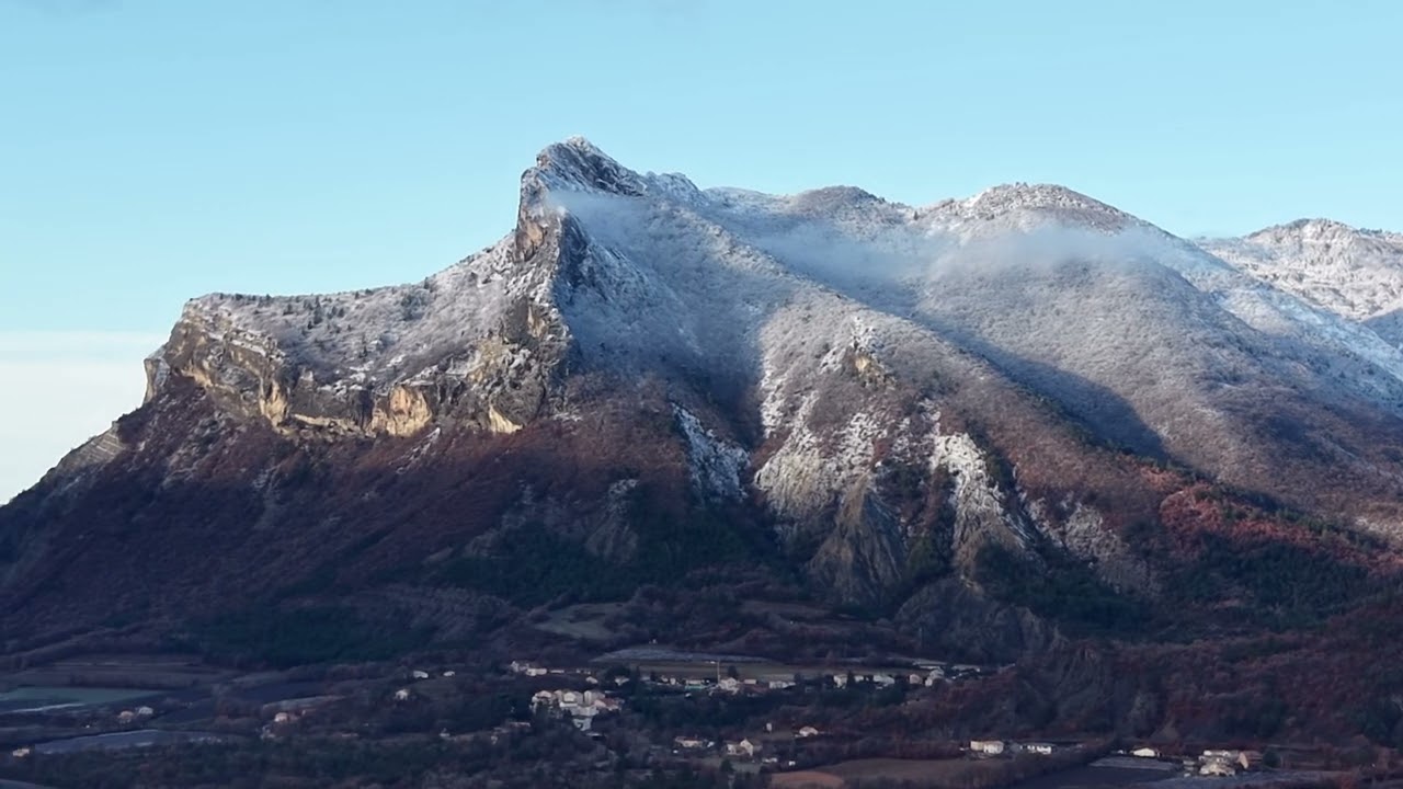 Au dessus du canal de la Durance à la Saulce, #dronevideo, #paysagemagnifique 