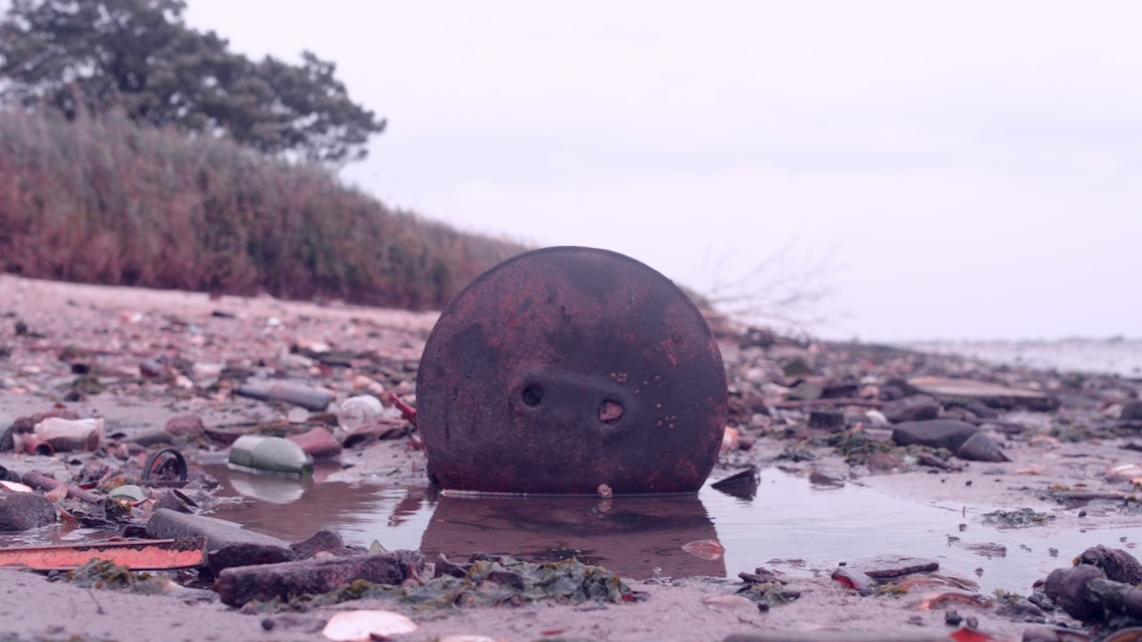 GLASS BOTTLE BEACH