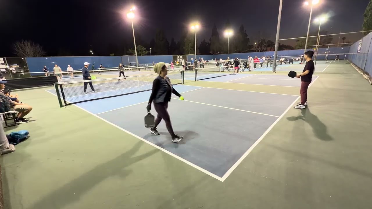 Thao & Sheila VS Linh & Chuan 