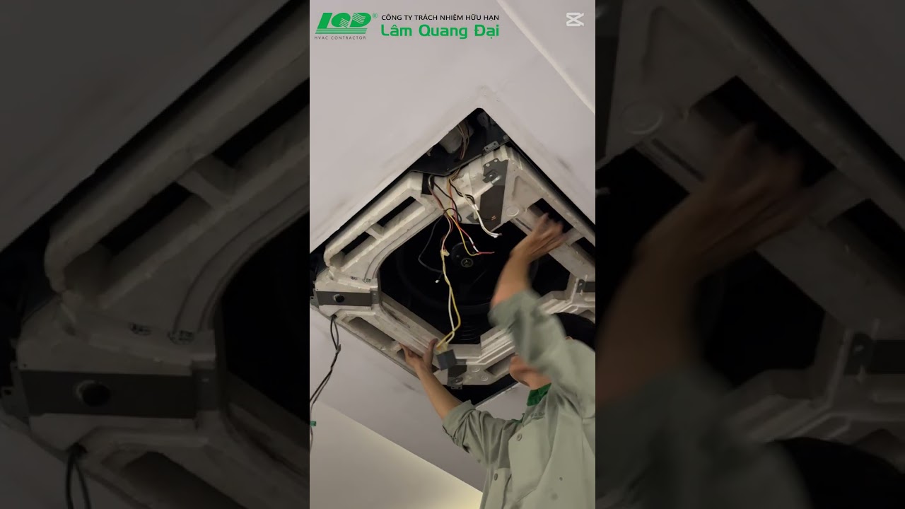 Снимите потолочный кондиционер Daikin и очистите машину НАИБОЛЕЕ ДЕТАЛЬНЫМ образом.