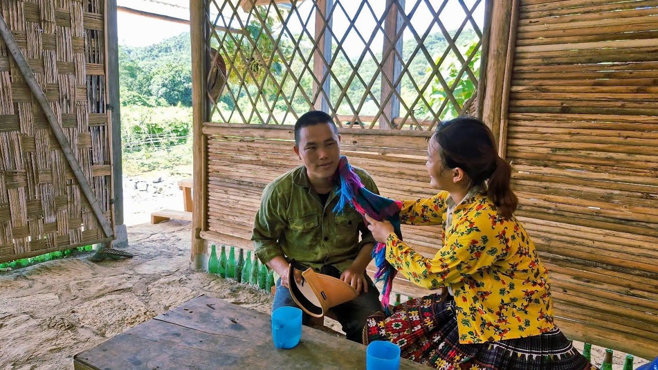 Mr. Dung helped the orphan girl build a spacious bathroom.
