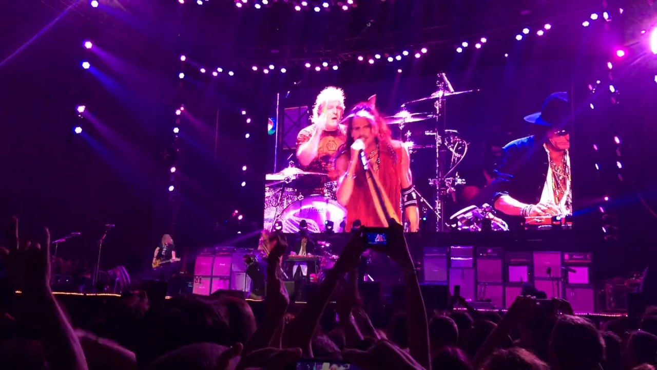 Aerosmith Opening & 1st 3 songs of set - Live @ MEO Arena, Lisboa / Lisbon 26-Jun-17