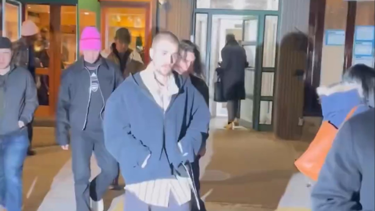 Justin Bieber swarmed by paparazzi with questions about Jack Blues in New York (January 30, 2025)