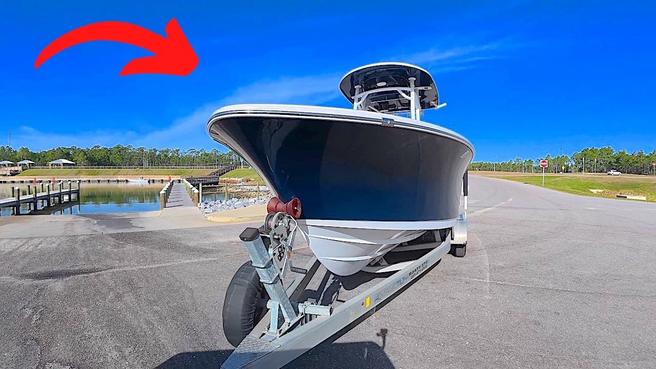 This is my *NEW* 23ft Sportsman Center Console Boat! [Walkthrough and Fishing]
