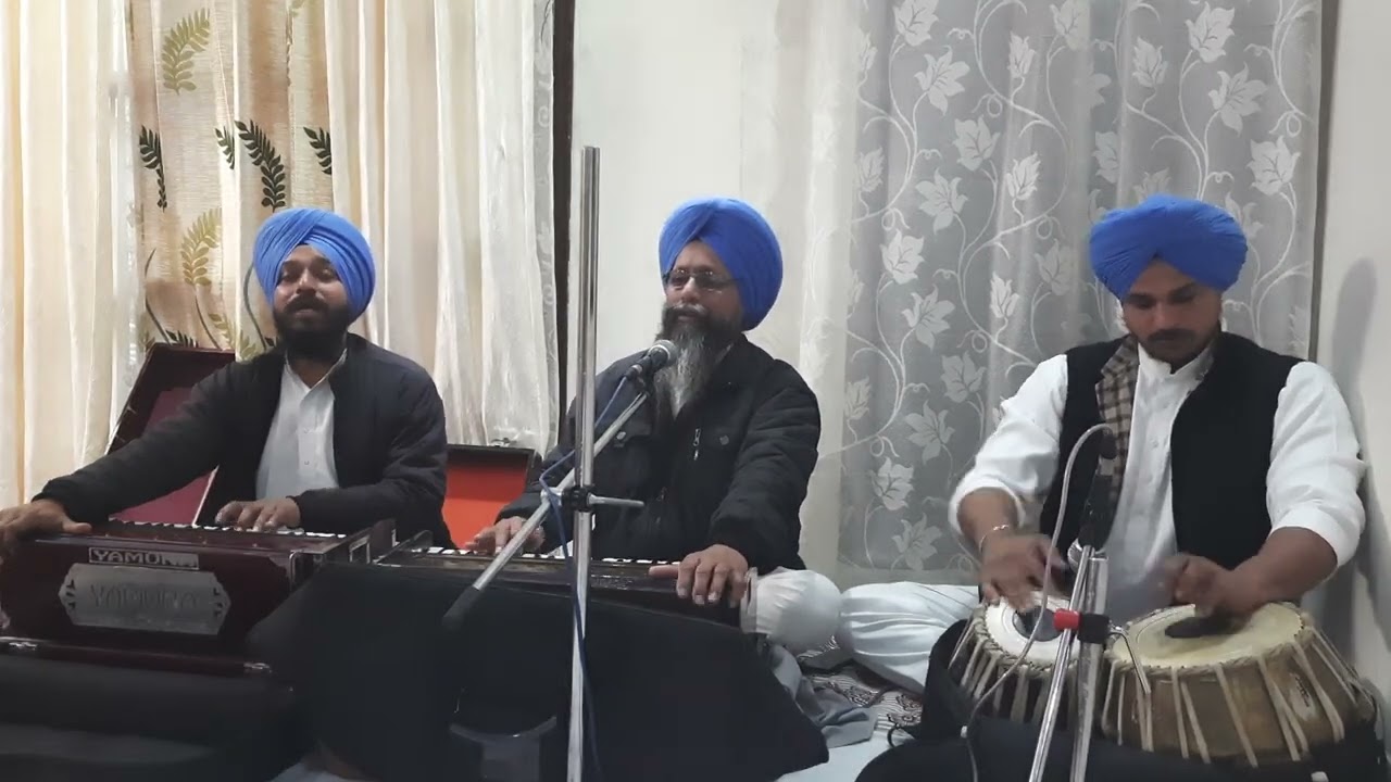 ਸਿਮਰਿ ਸੁਆਮੀ ਸਤਿਗੁਰੁ ਅਪੁਨਾ