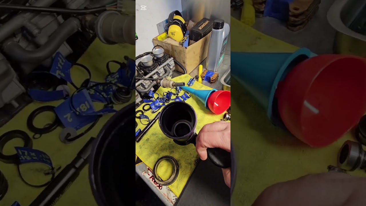 KTM 1090R shock disassembly and revalve