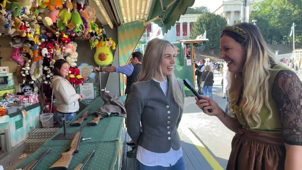 Schiesstand München auf dem Oktoberfest  gleich neben Käfer