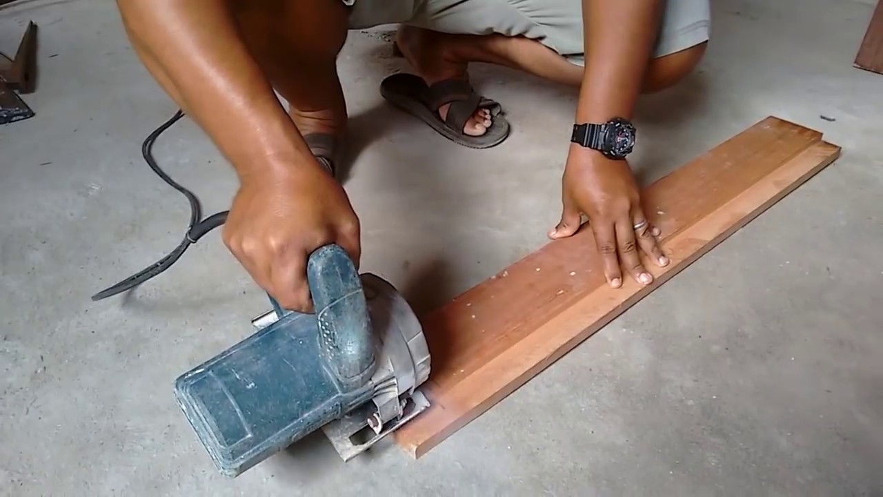 COMO MONTAR O BATENTE DA PORTA PASSO A PASSO - DIY COM MACETES DA CONSTRUÇÃO