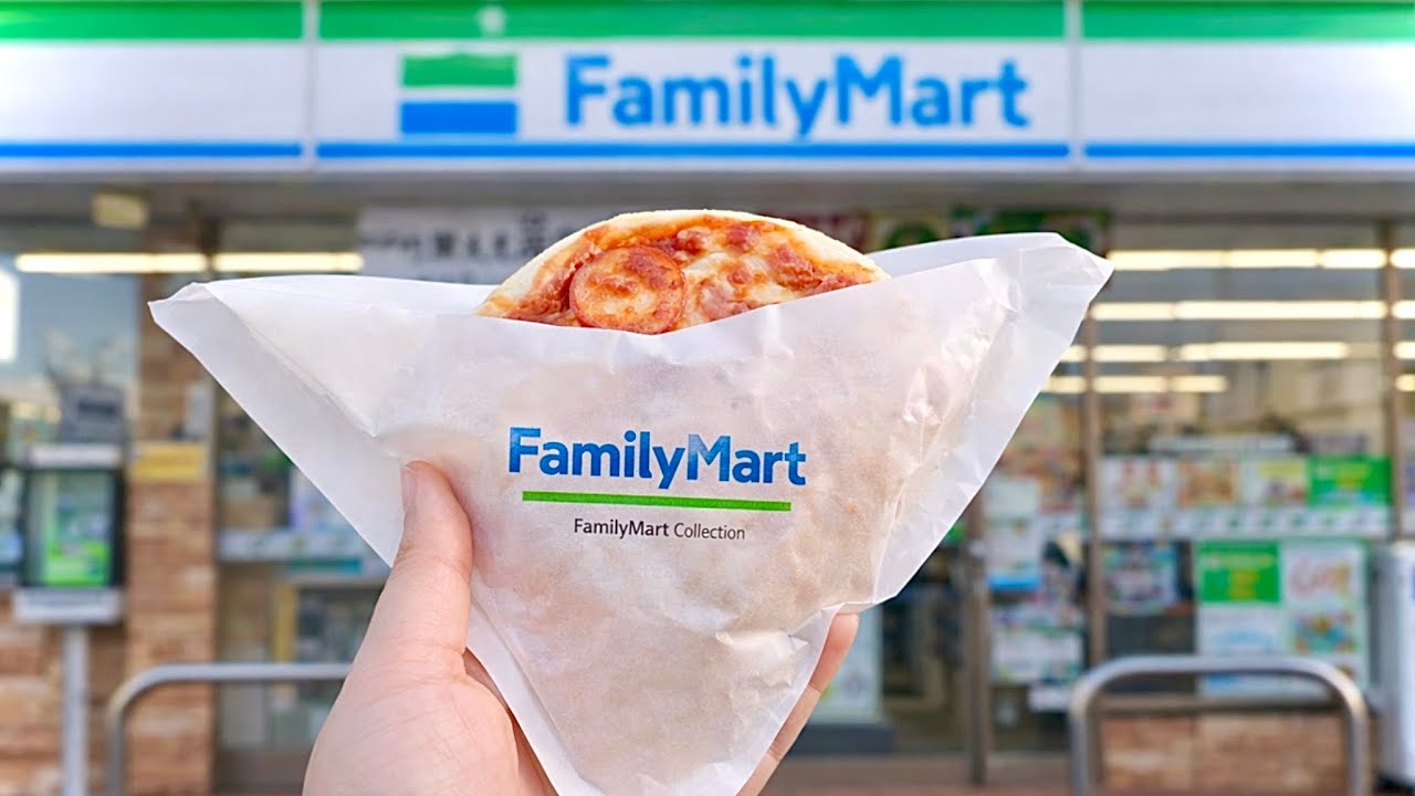 Trying FamilyMart Japan Hot Snacks 🇯🇵 | Cozy Food Compilation