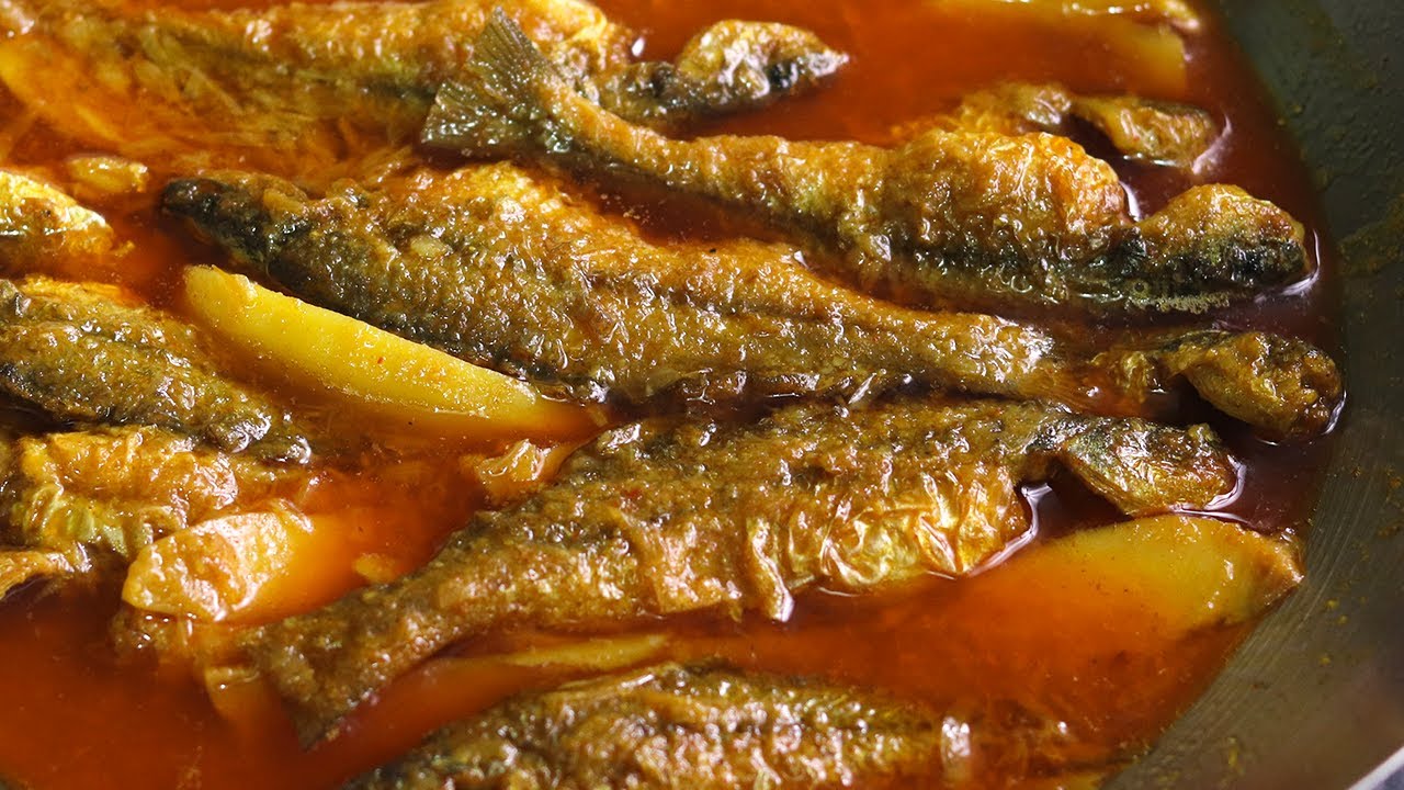 Tangra Macher Tel Jhal | Fish Curry
