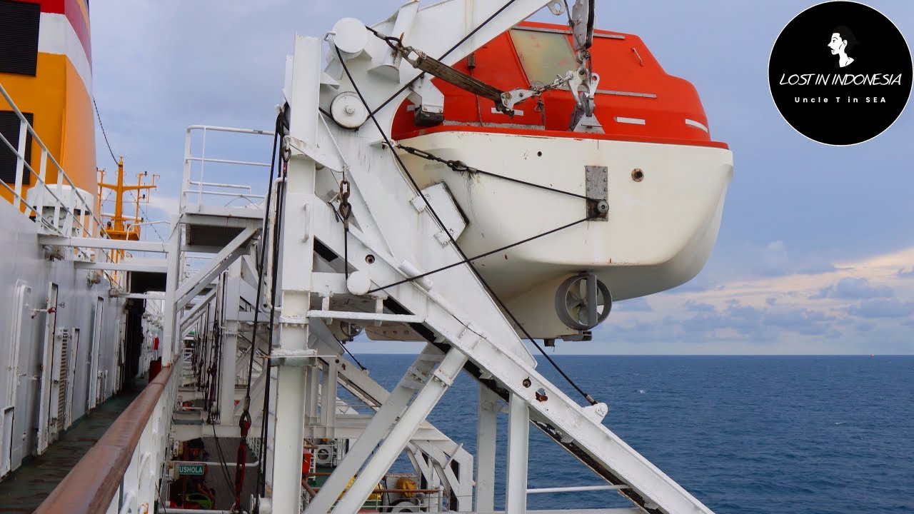 Jakarta to Singapore by Pelni Ferry (No flight trip)