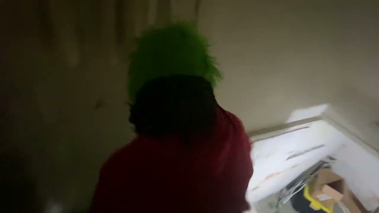 Temu grinch taking everything he can
