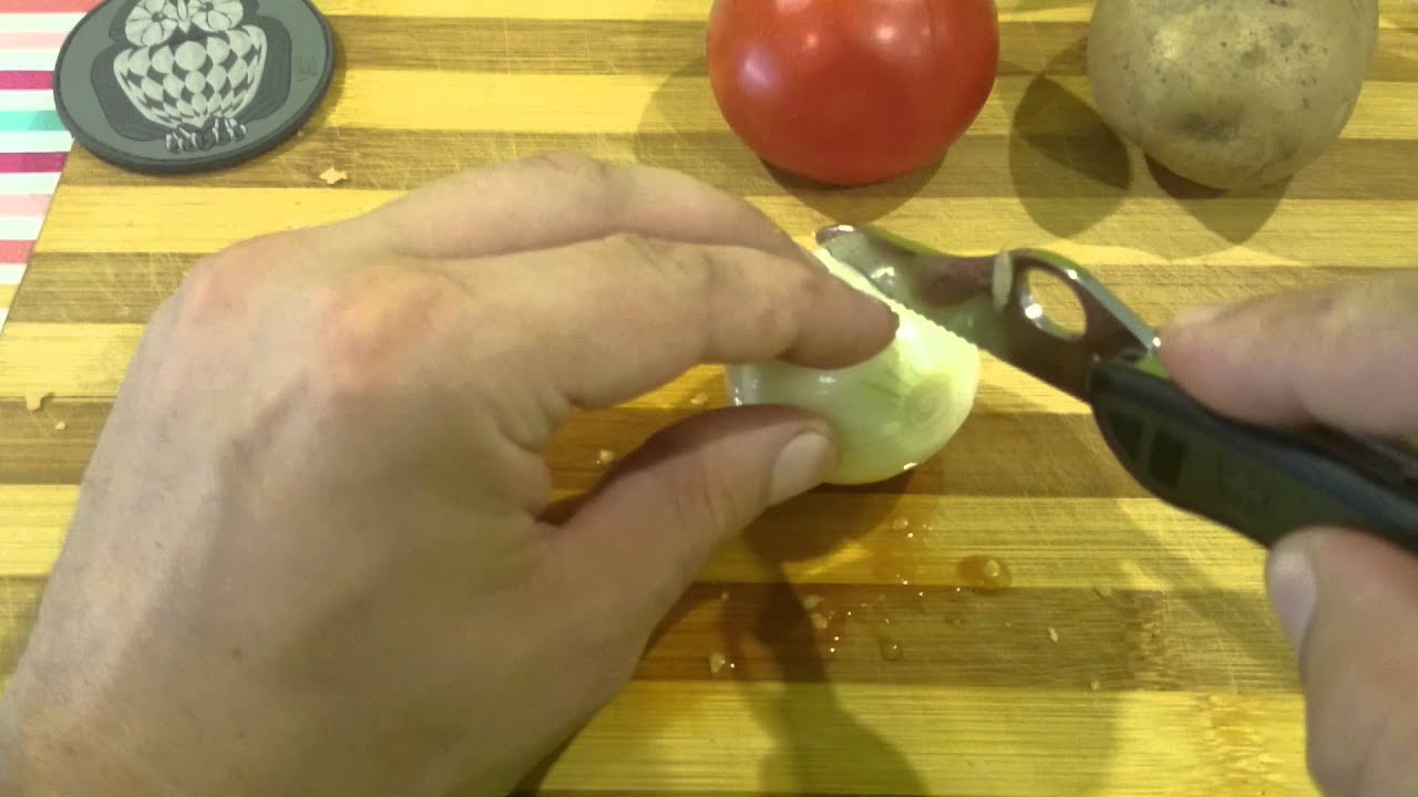 Victorinox Soldier 2008 one hand test w kuchni