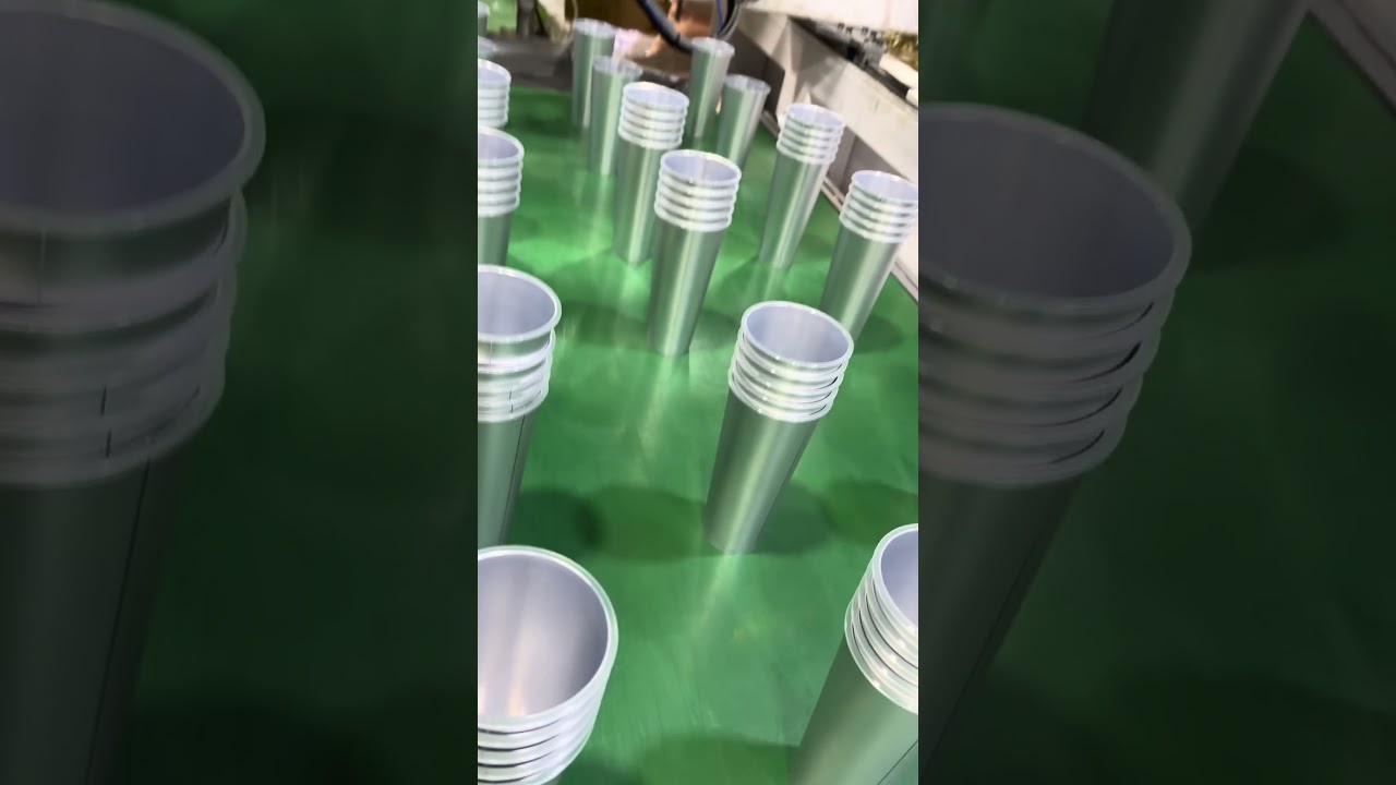 Silver metal film 700ml cup 