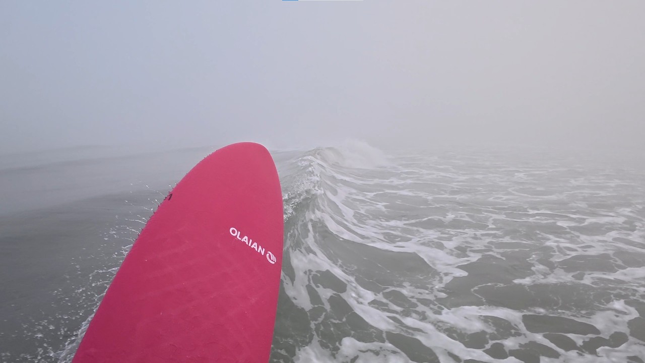 Brouillard Epais, Vagues Invisibles : Test d'une Planche en Mousse, Olaian 7' (POV RAW) S03-E10
