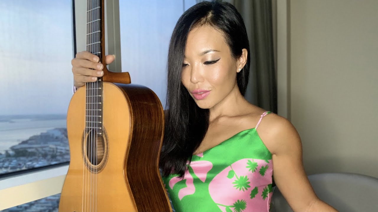 Waltz in Bm, Op18 no6, Franz Schubert | Classical Guitar by Thu Le