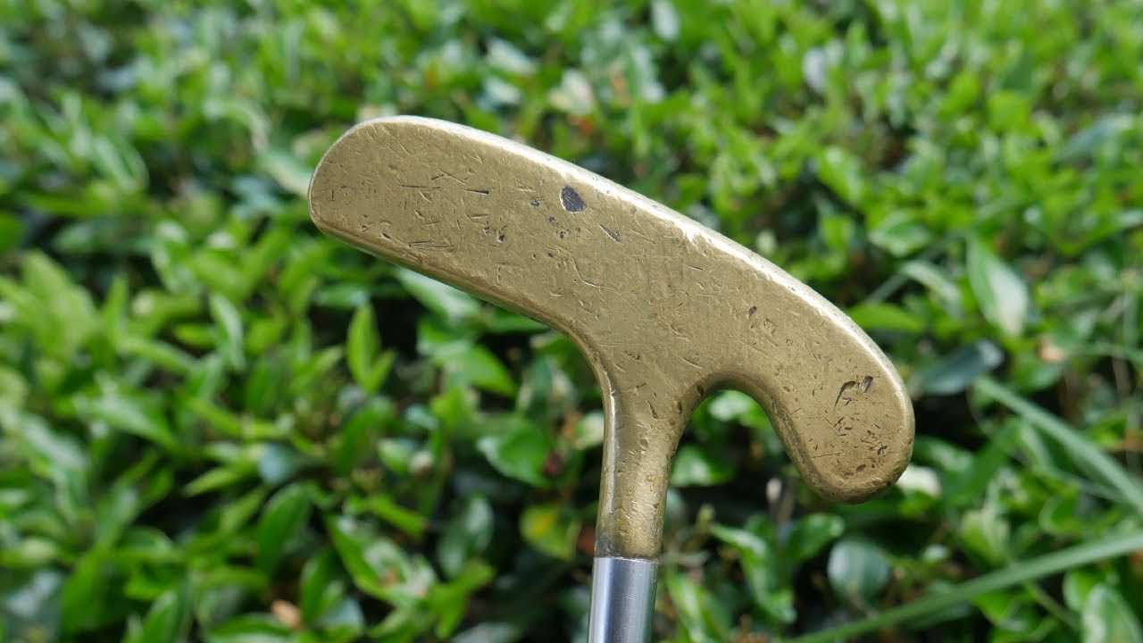 1945-1951 Bullseye Putter - The Vintage Golfer