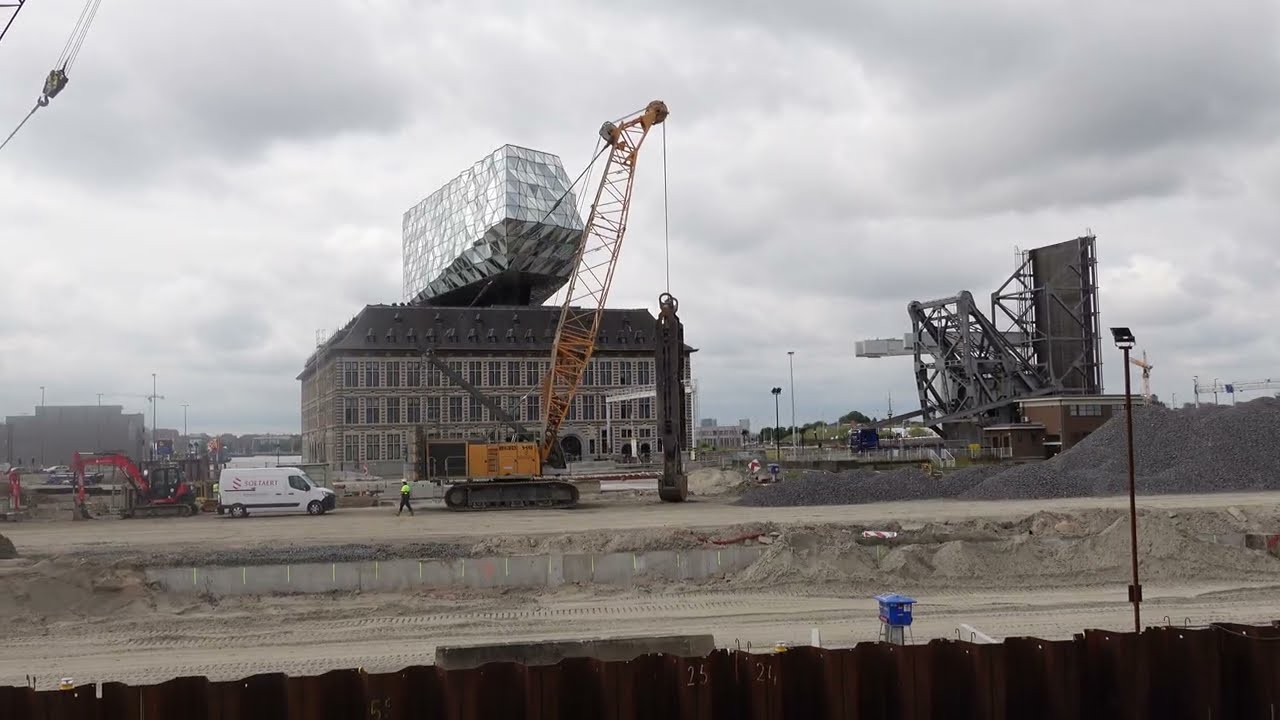 WERKZAAMHEDEN bij het ALBERTKANAAL & IMPRESSIES van de HAVEN van ANTWERPEN