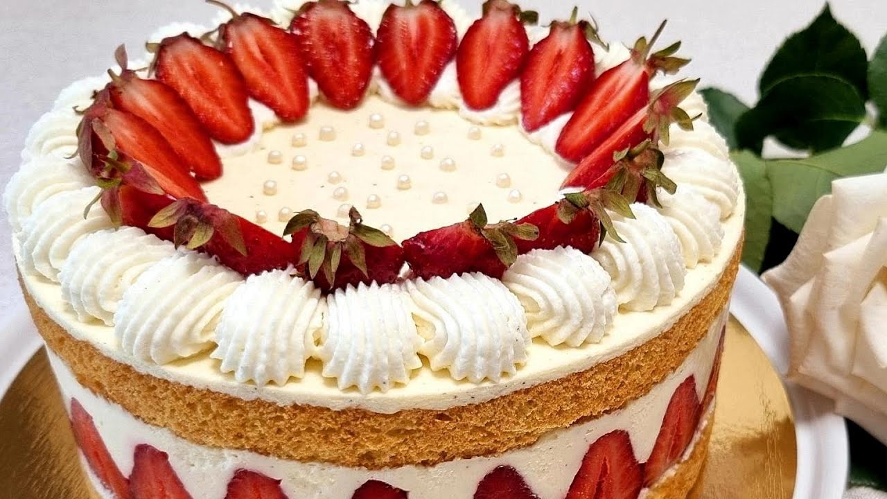 Знаменитый торт Фрезье /Cake with strawberries and ice cream flavor
